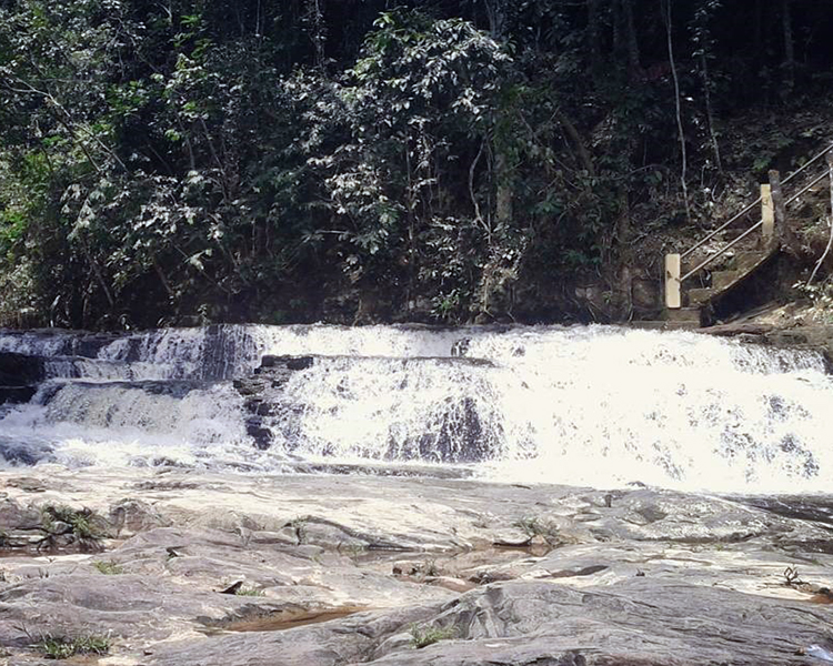 Air Terjun Muara Karing Air Terjun Muara Karing